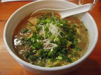 麺屋高橋2 おさかな醤油らーめん700円
