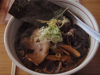豚ソバ醤油(こく)750円 豚ソバ醤油(こく)750円