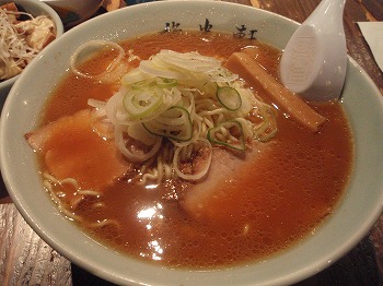 醤油ラーメン 醤油ラーメン